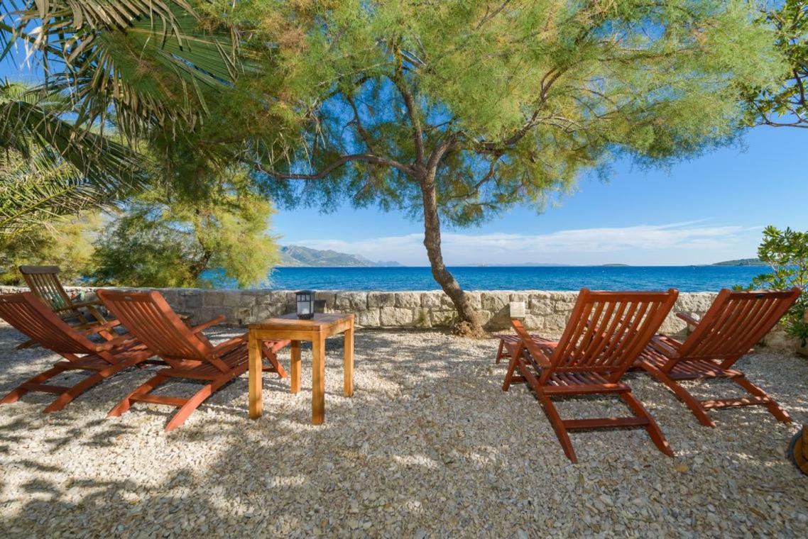 Luxury Beachfront Villa Mare With Private Pool At The Beach Orebic - Peljesac Extérieur photo