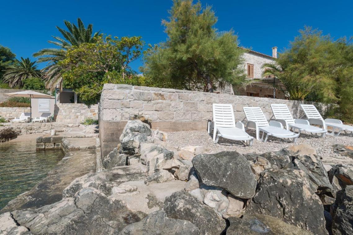 Luxury Beachfront Villa Mare With Private Pool At The Beach Orebic - Peljesac Extérieur photo