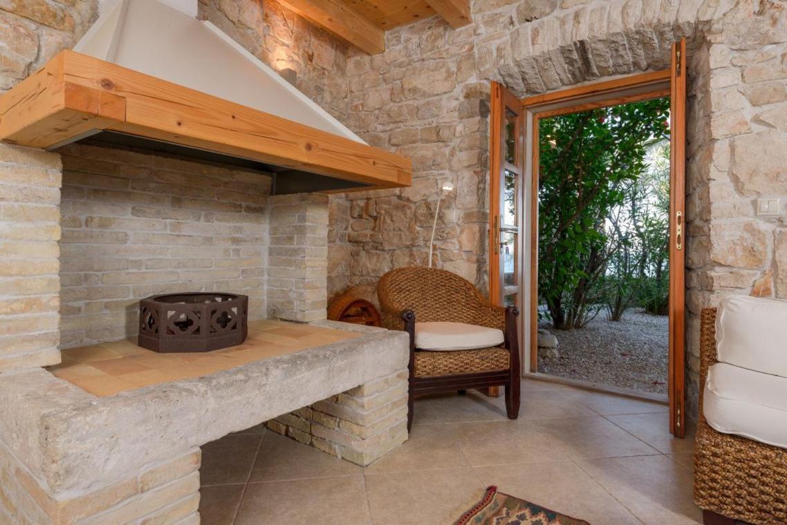 Luxury Beachfront Villa Mare With Private Pool At The Beach Orebic - Peljesac Extérieur photo