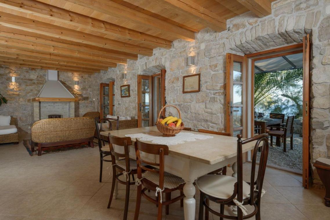 Luxury Beachfront Villa Mare With Private Pool At The Beach Orebic - Peljesac Extérieur photo