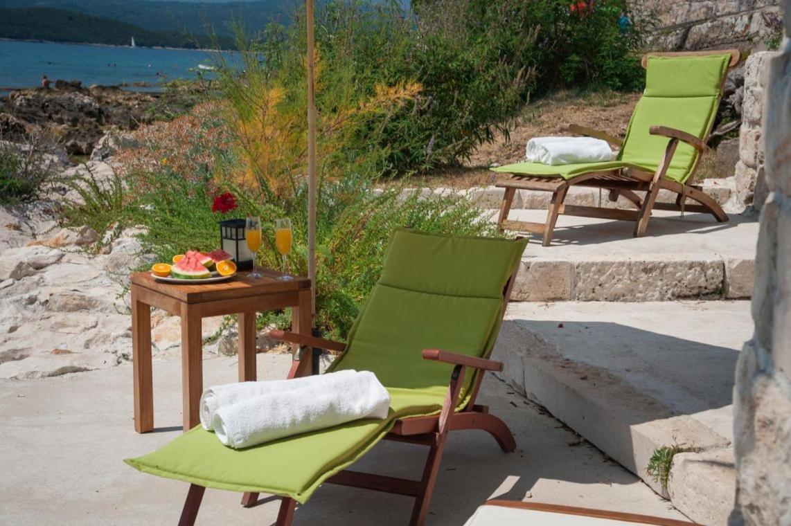 Luxury Beachfront Villa Mare With Private Pool At The Beach Orebic - Peljesac Extérieur photo