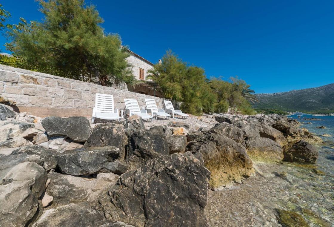 Luxury Beachfront Villa Mare With Private Pool At The Beach Orebic - Peljesac Extérieur photo